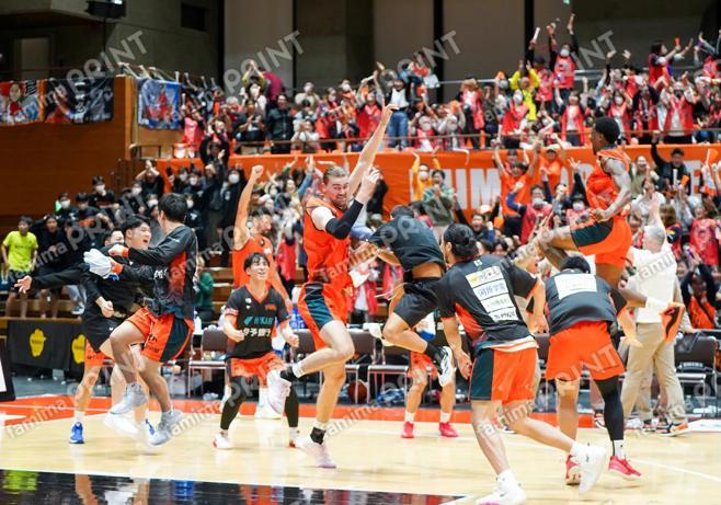 [Grand Prize] Ehime Orange Vikings Photo Contest Winning Entries