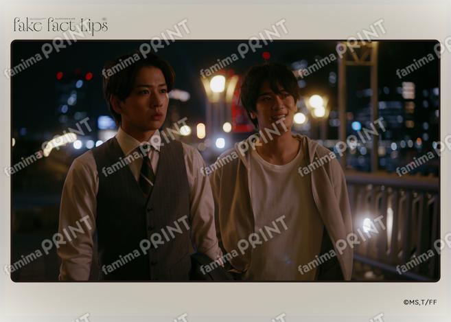 Fake Fact Lips04-10