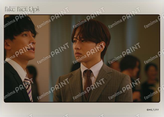 Fake Fact Lips03-05