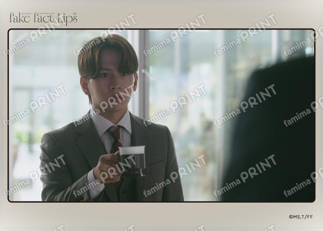 Fake Fact Lips02-06