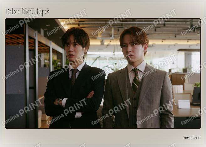 Fake Fact Lips07-06