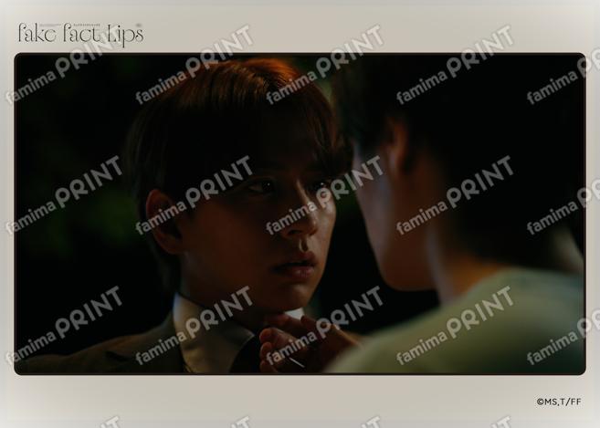 Fake Fact Lips07-01