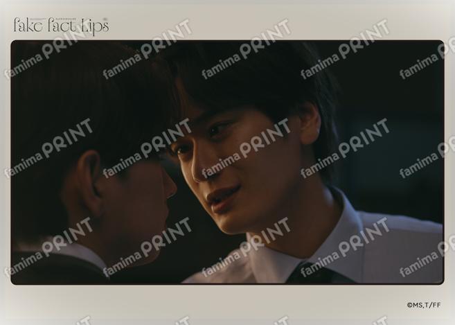 Fake Fact Lips02-07